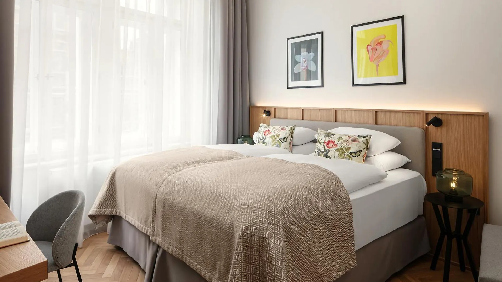 R16 Residences Прага Апарт-отель