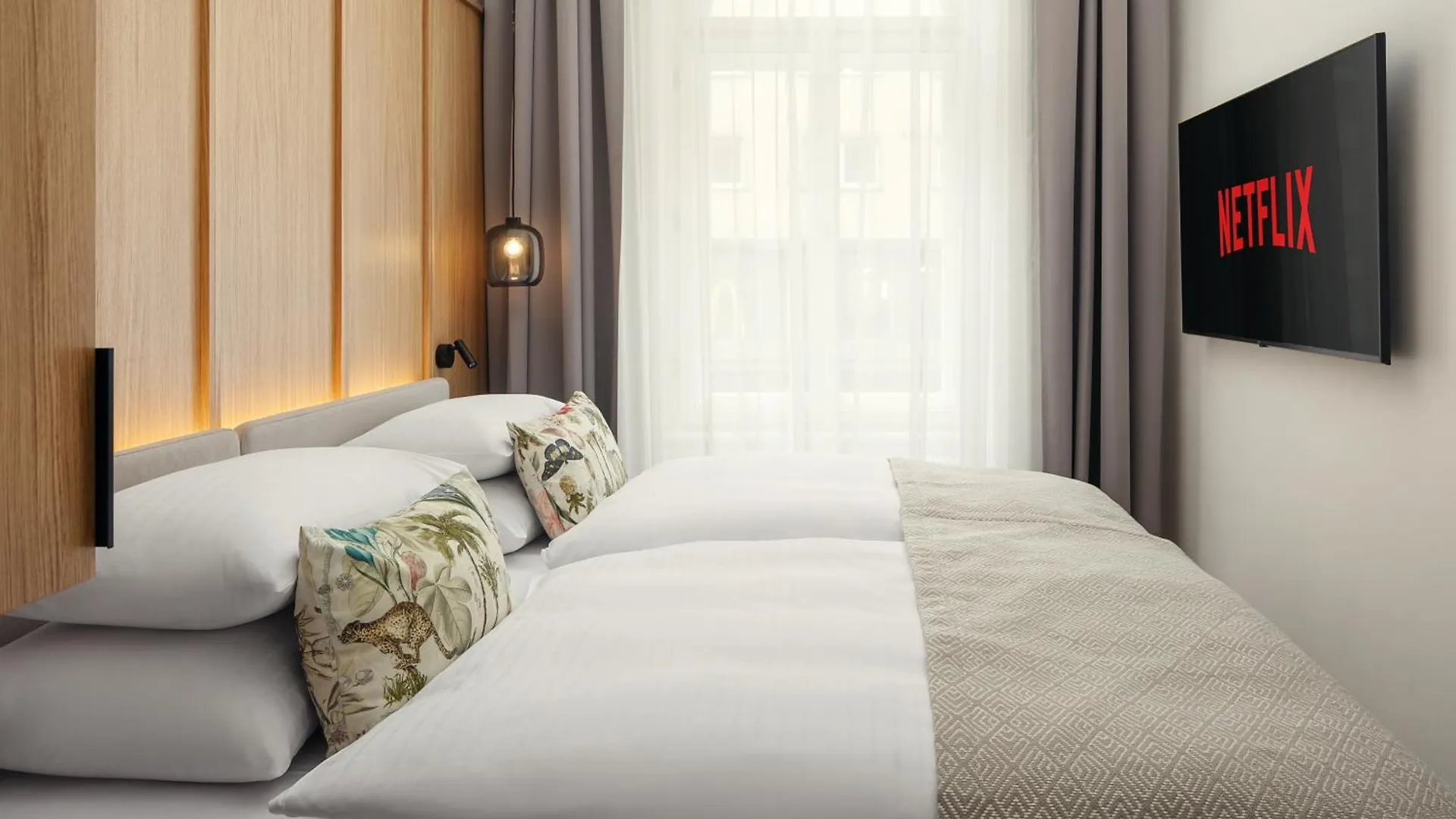 ***** Lägenhetshotell R16 Residences Prag Tjeckien